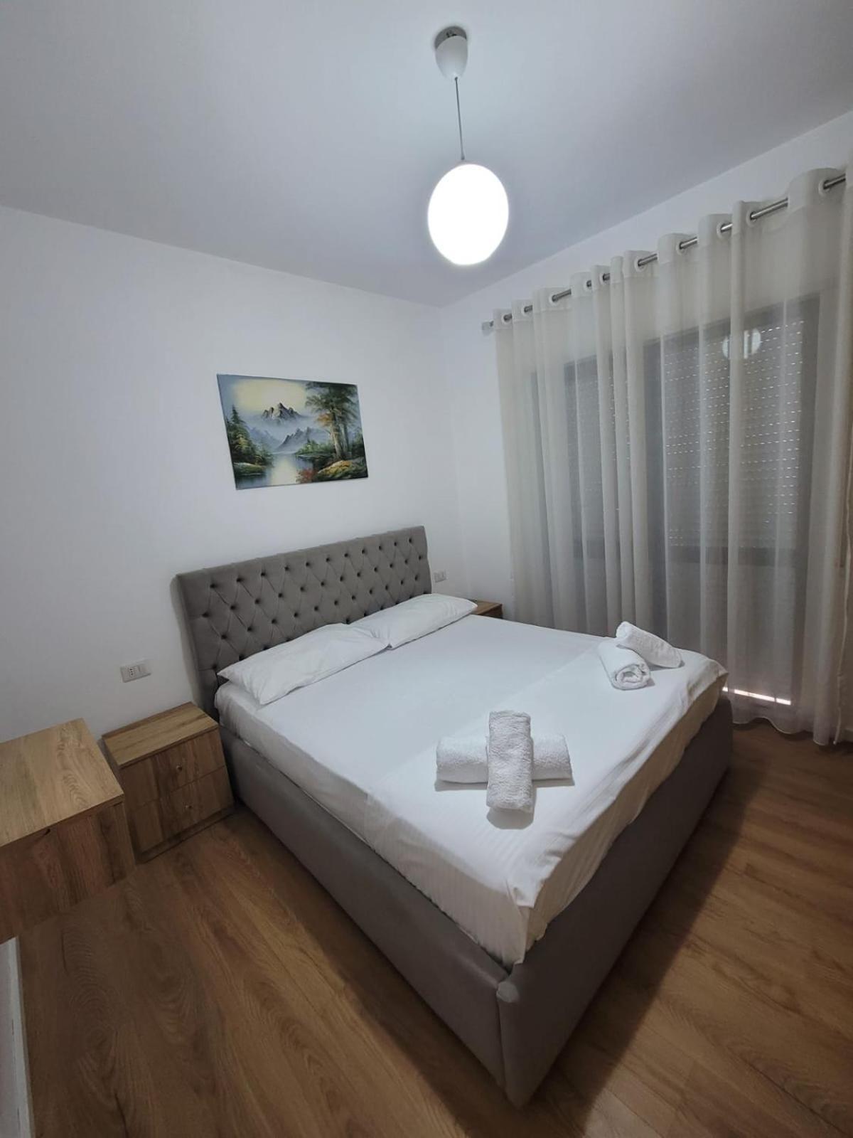 Enes Apartment Tirane Εξωτερικό φωτογραφία
