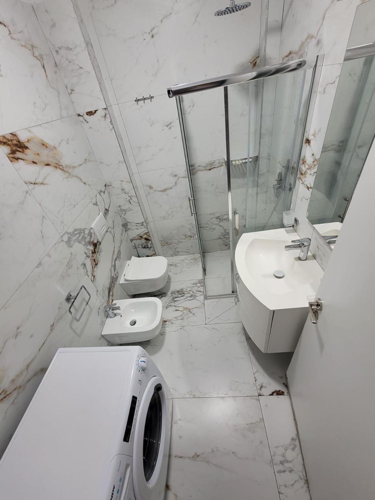 Enes Apartment Tirane Εξωτερικό φωτογραφία